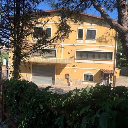 Mare O Montagna Apartamento Cosença Exterior foto